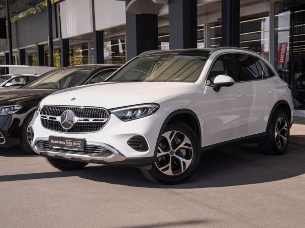 Mercedes-Benz GLC 300 e 4M Avantgarde Distronic Panorama AHK