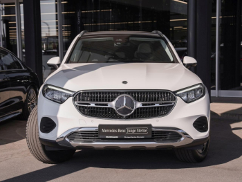 Mercedes-Benz GLC 300 e 4M Avantgarde Distronic Panorama AHK