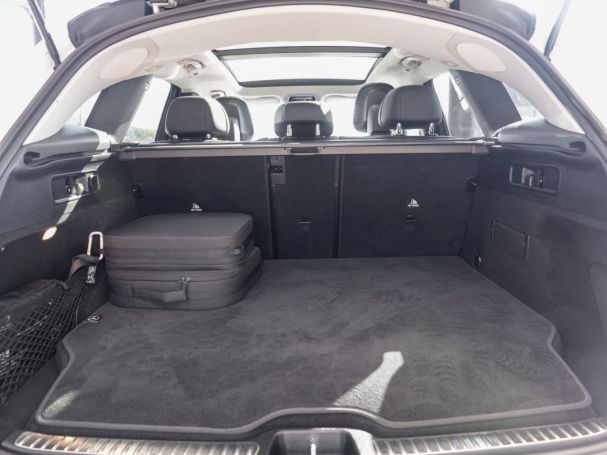 Mercedes-Benz GLC 300 e 4M Avantgarde Distronic Panorama AHK