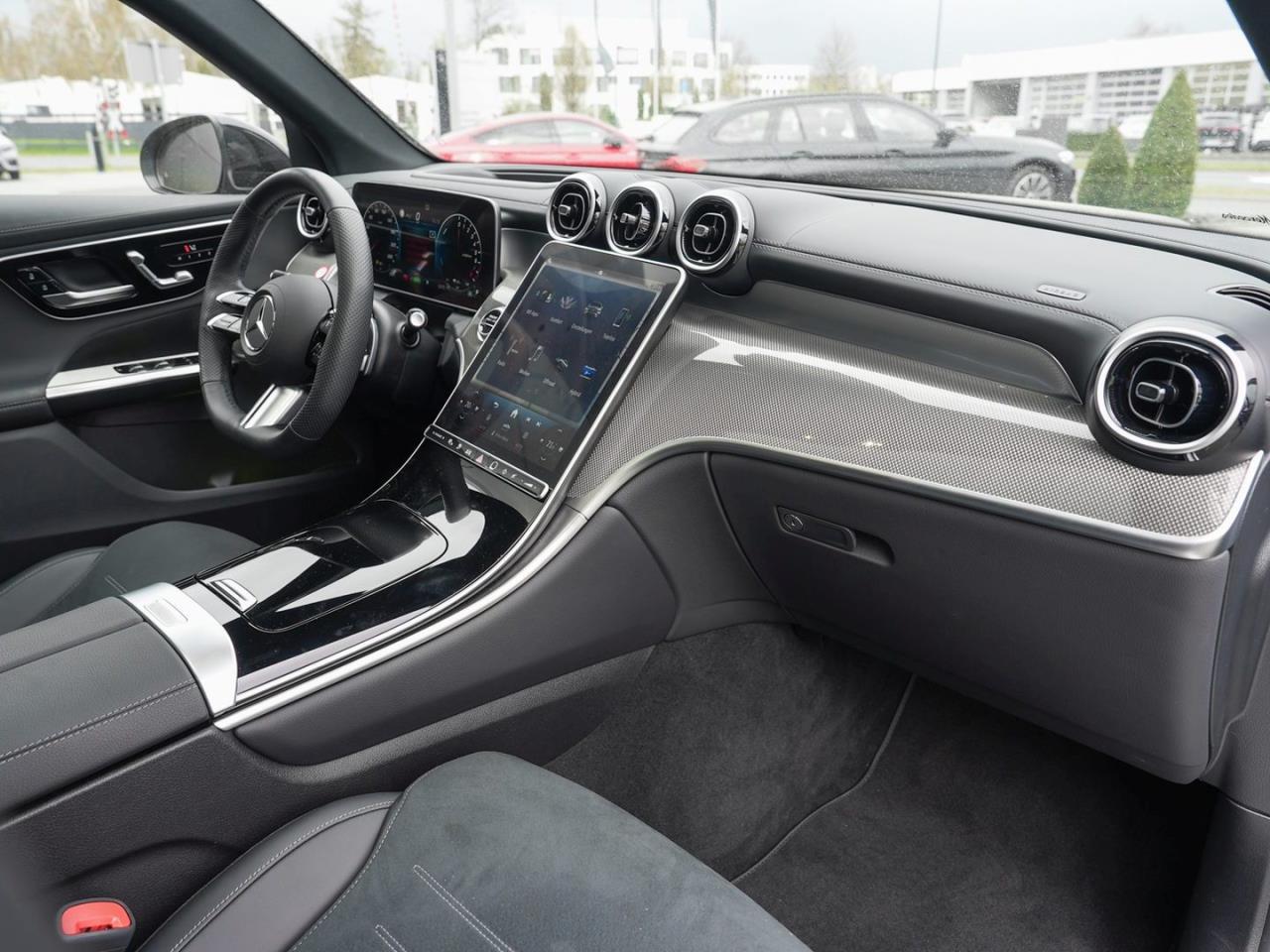 Mercedes-Benz GLC 400 e 4M AMG Night Panorama Distronic AHK