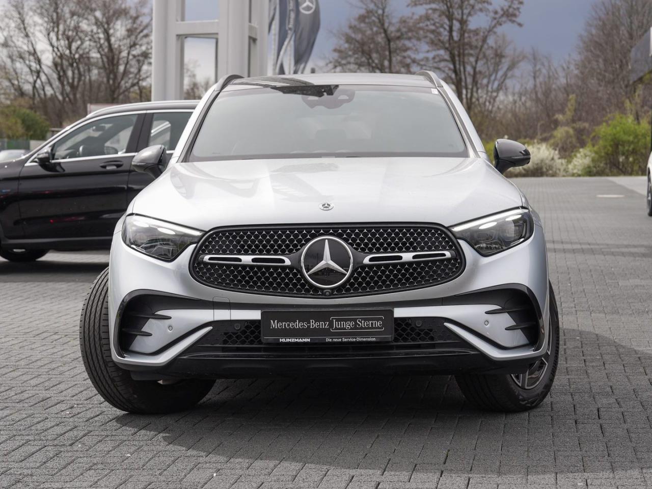 Mercedes-Benz GLC 400 e 4M AMG Night Panorama Distronic AHK