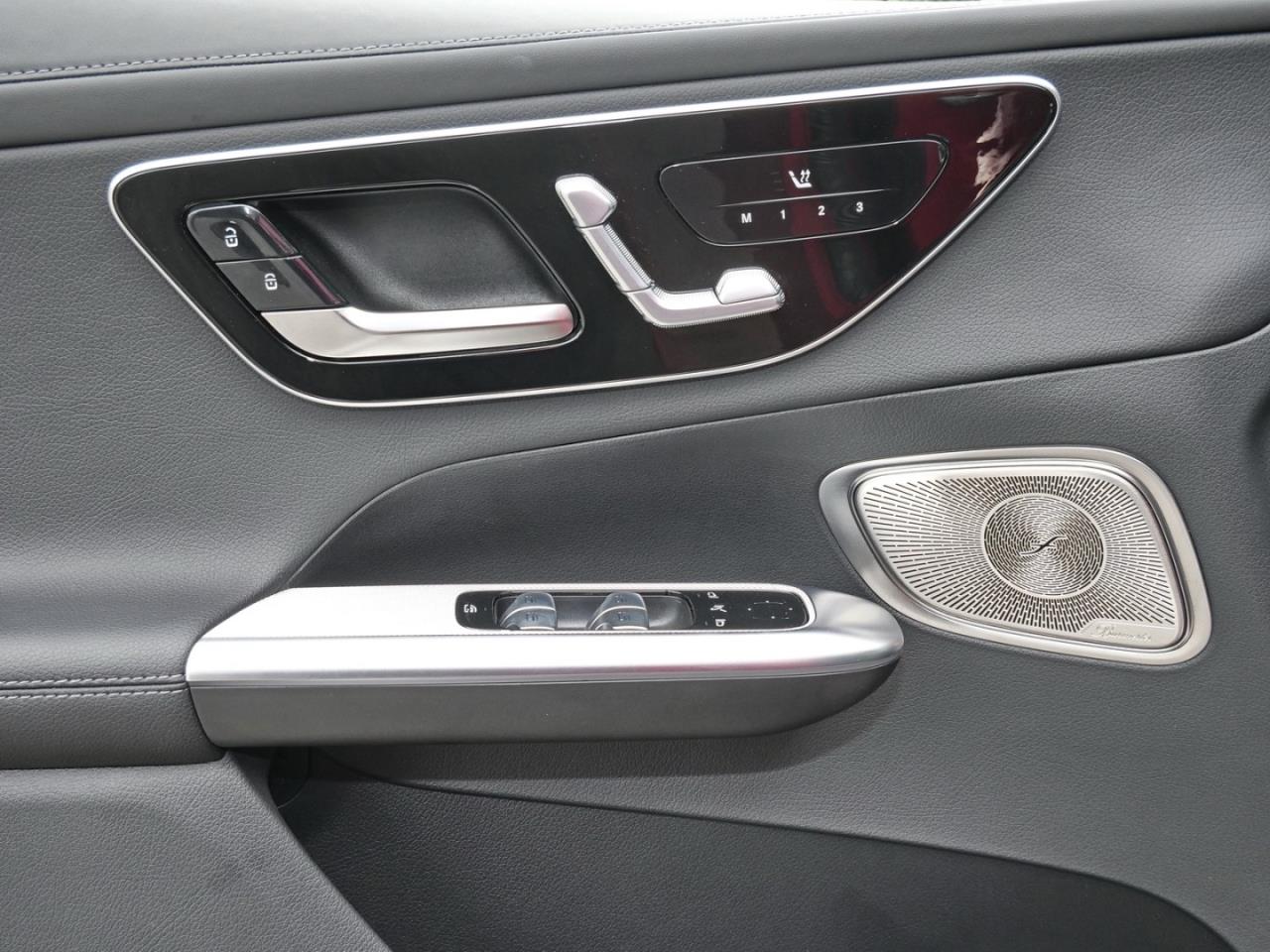 Mercedes-Benz GLC 400 e 4M AMG Panorama Distronic AHK HUD 360°