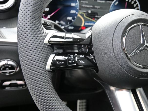 Mercedes-Benz GLC 400 e 4M AMG Panorama Distronic AHK HUD 360°