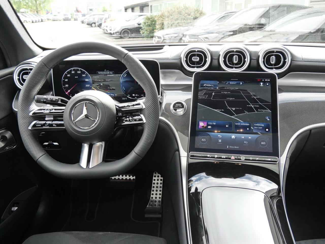 Mercedes-Benz GLC 400 e 4M AMG Panorama Distronic AHK HUD 360°