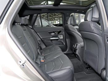 Mercedes-Benz GLC 63 AMG S E PERFORMANCE Night Panorama HeadUp