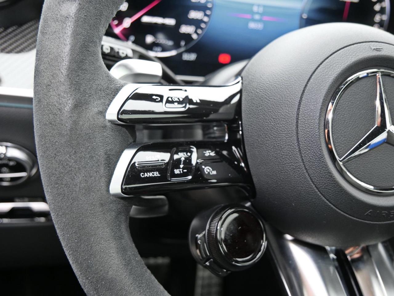 Mercedes-Benz GLC 63 AMG S E PERFORMANCE Night Panorama HeadUp