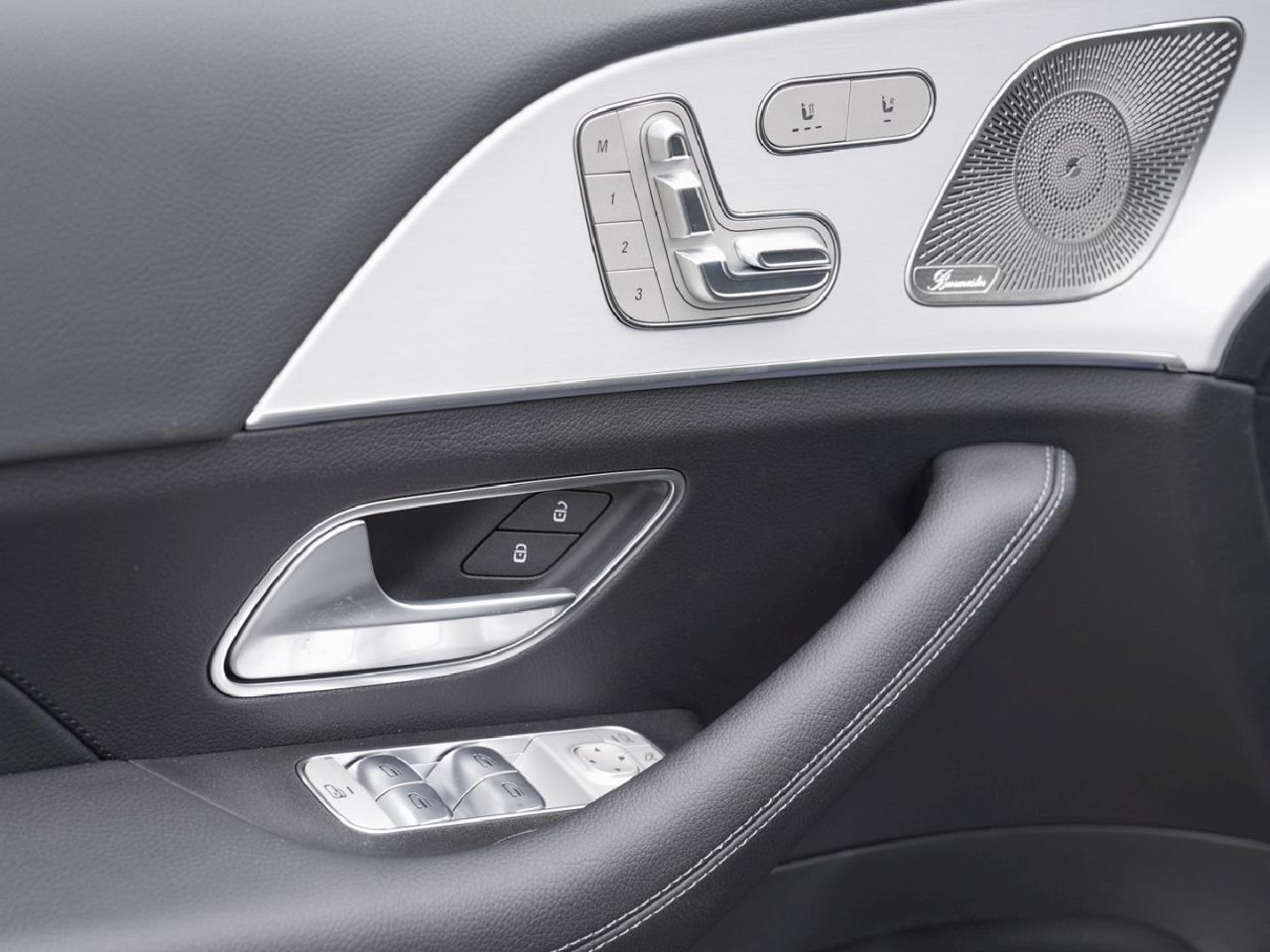 Mercedes-Benz GLE 300 d 4MATIC Coupé AMG Night Panorama 360?