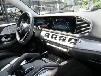 Mercedes-Benz GLE 300 d 4M Distronic Panorama ParkA 360° AHK