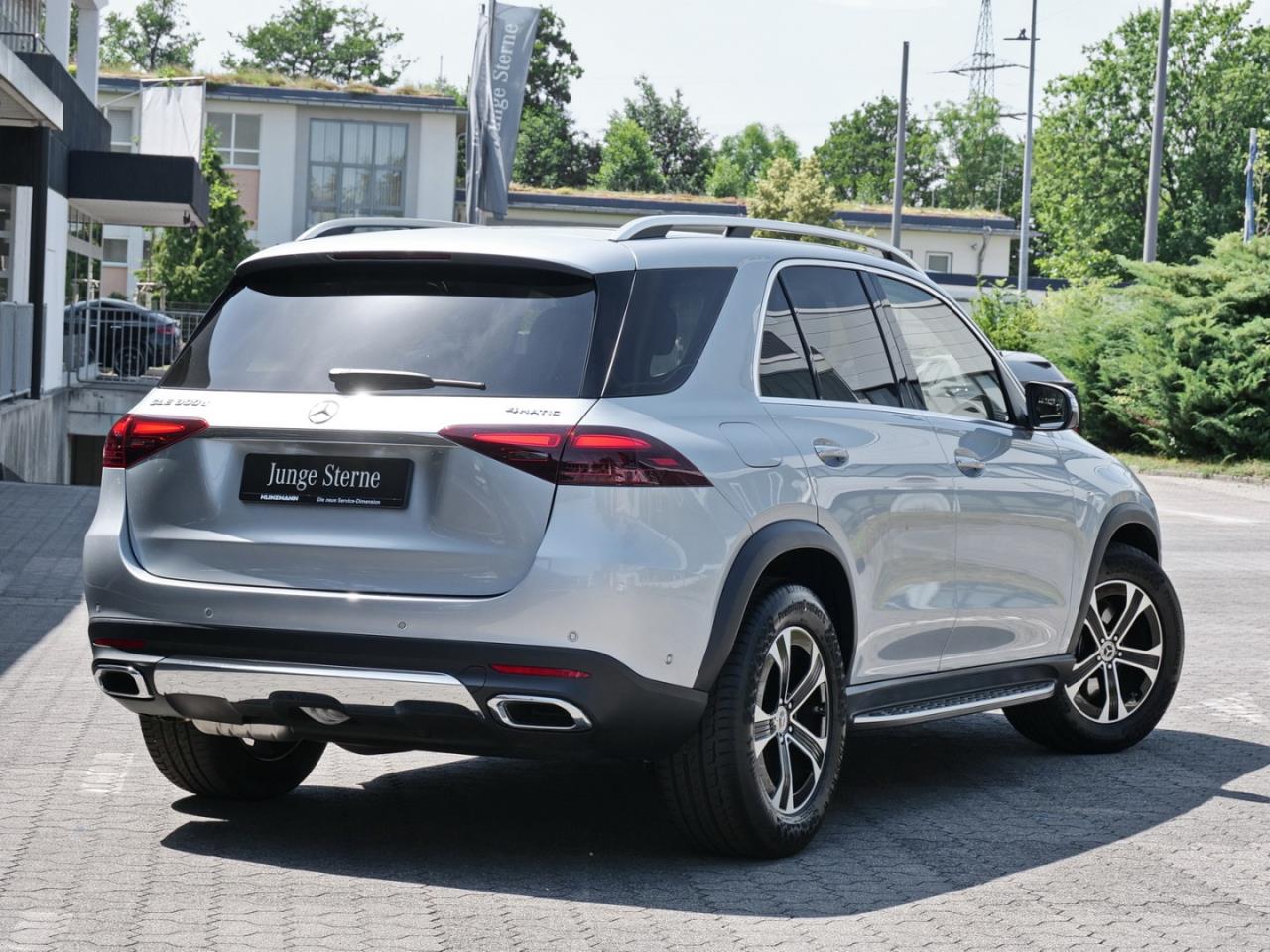 Mercedes-Benz GLE 300 d 4M Distronic Panorama ParkA 360° AHK