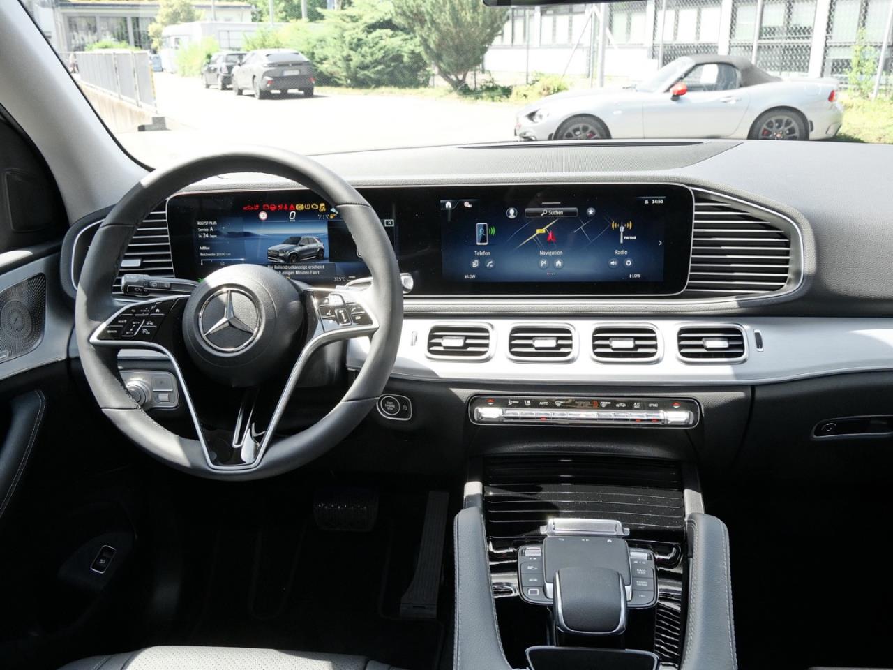 Mercedes-Benz GLE 300 d 4M Distronic Panorama ParkA 360° AHK