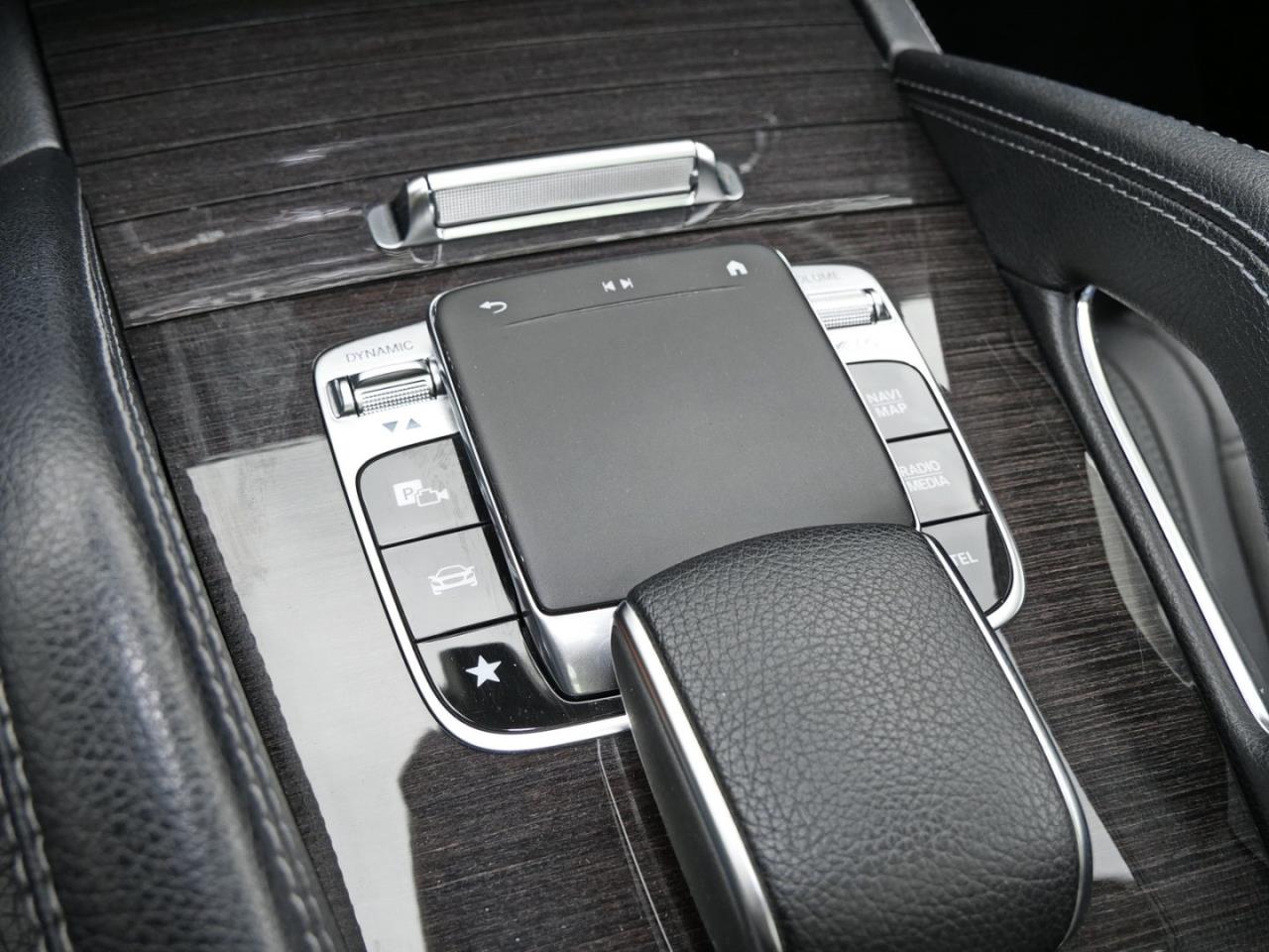 Mercedes-Benz GLE 300 d 4M Exclusive Panorama Distronic 360?