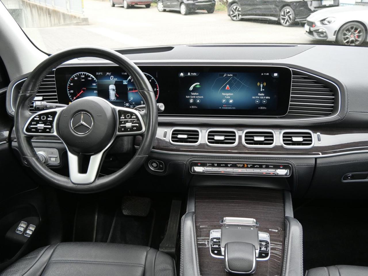 Mercedes-Benz GLE 300 d 4M Exclusive Panorama Distronic 360?