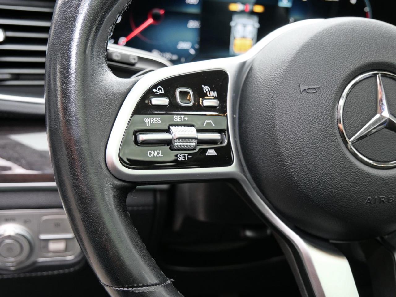 Mercedes-Benz GLE 300 d 4M Exclusive Panorama Distronic 360?