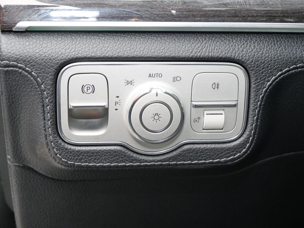Mercedes-Benz GLE 300 d 4M Exclusive Panorama Distronic 360?