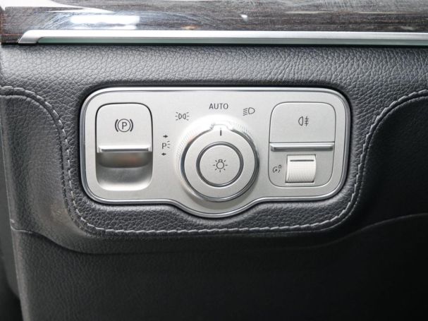 Mercedes-Benz GLE 300 d 4M Exclusive Panorama Distronic 360?