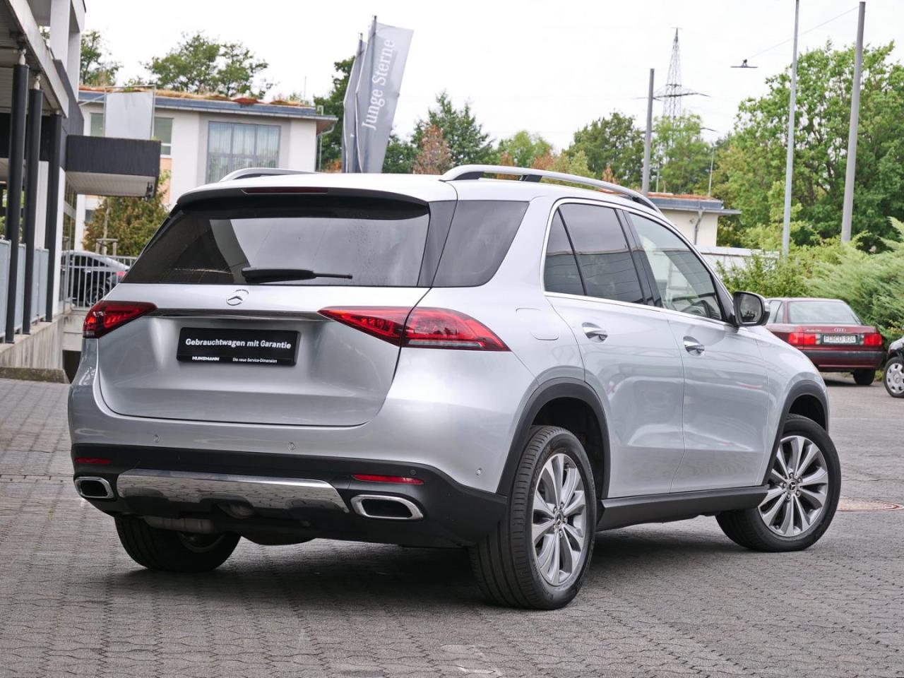 Mercedes-Benz GLE 300 d 4M Exclusive Panorama Distronic 360?