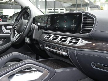 Mercedes-Benz GLE 300 d 4M Exclusive Panorama Distronic 360?