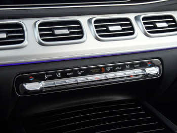 Mercedes-Benz GLE 300 d 4M AMG Panorama 360° AHK Burmester