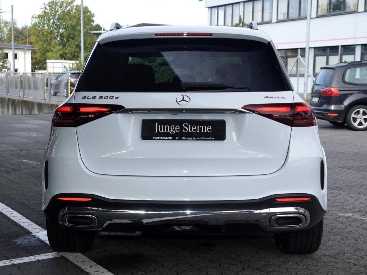 Mercedes-Benz GLE 300 d 4M AMG Panorama 360° AHK Burmester