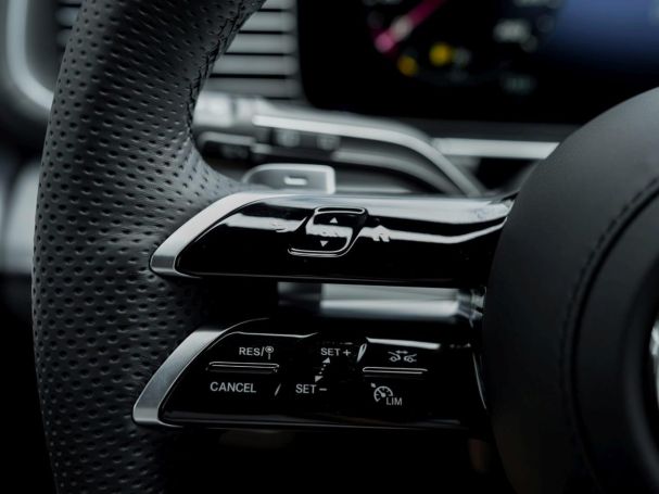 Mercedes-Benz GLE 300 d 4MATIC AMG Night Panorama 360° AHK