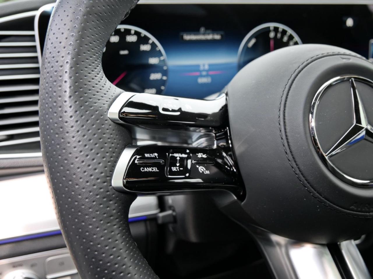 Mercedes-Benz GLE 400 e 4M AMG Night Panorama Distronic 360?