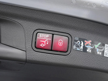 Mercedes-Benz GLE 450 4MATIC AMG Night Panorama HUD AHK 360°