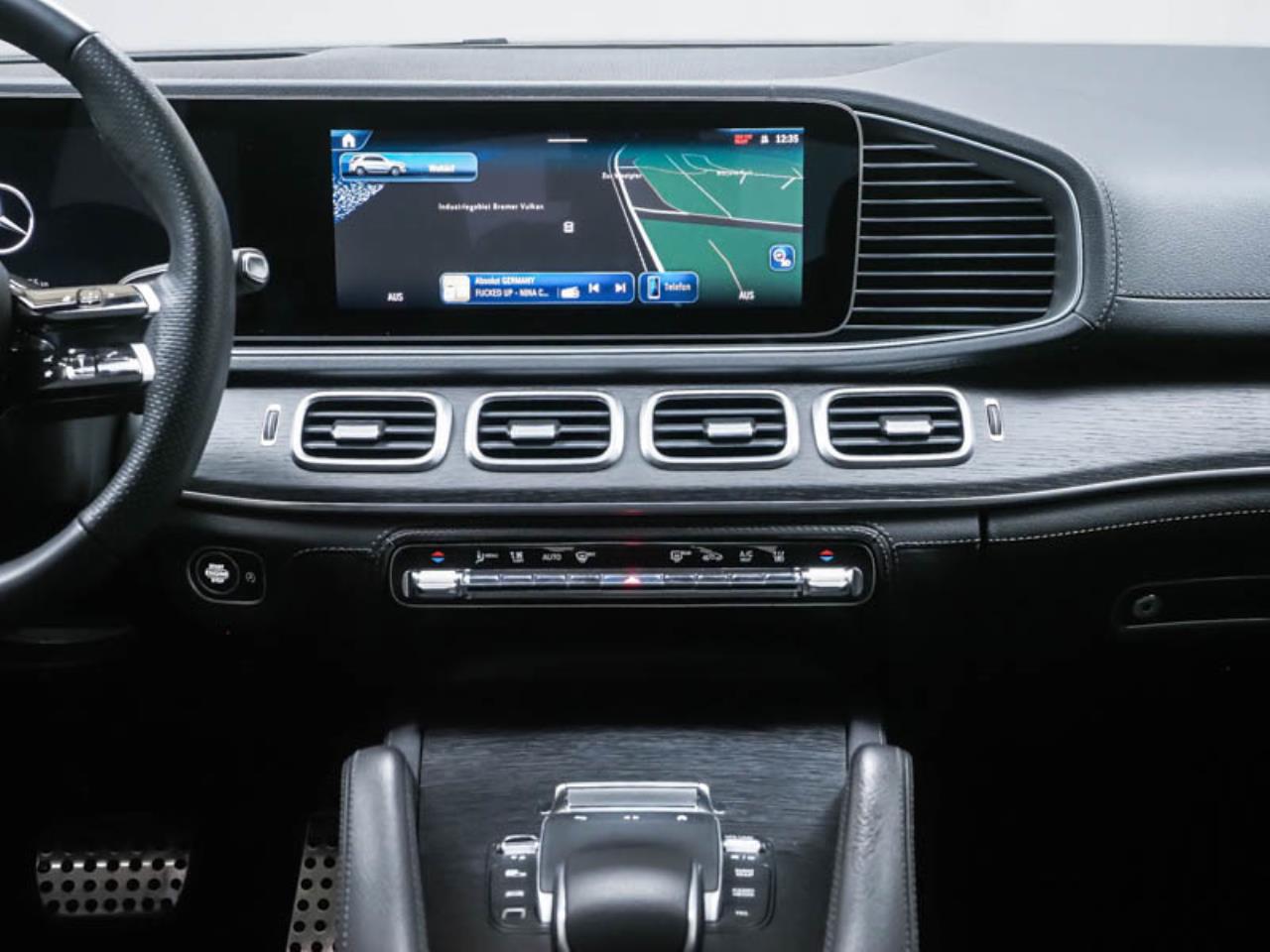 Mercedes-Benz GLE 580 4M AMG Night Panorama Standhzg HUD AHK