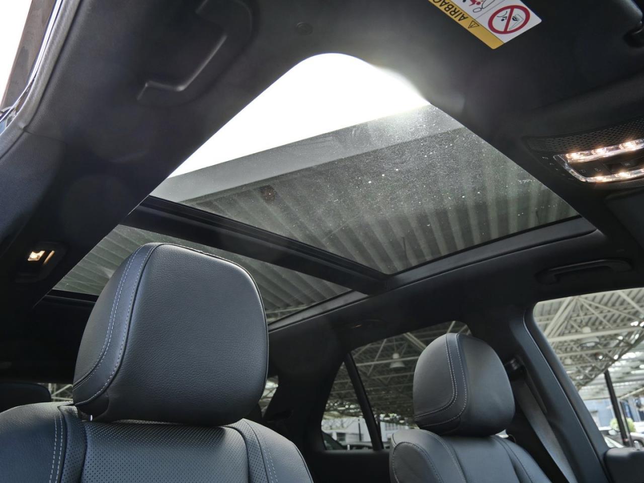 Mercedes-Benz GLE 580 4M AMG Panorama Distronic HeadUp AHK 360°
