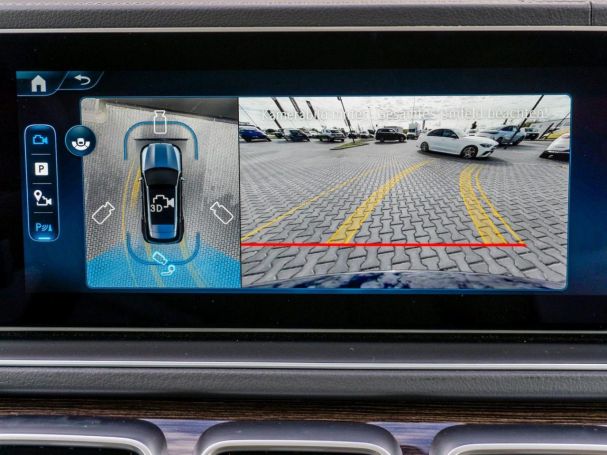 Mercedes-Benz GLE 580 4M AMG Distronic Panorama 360° AHK