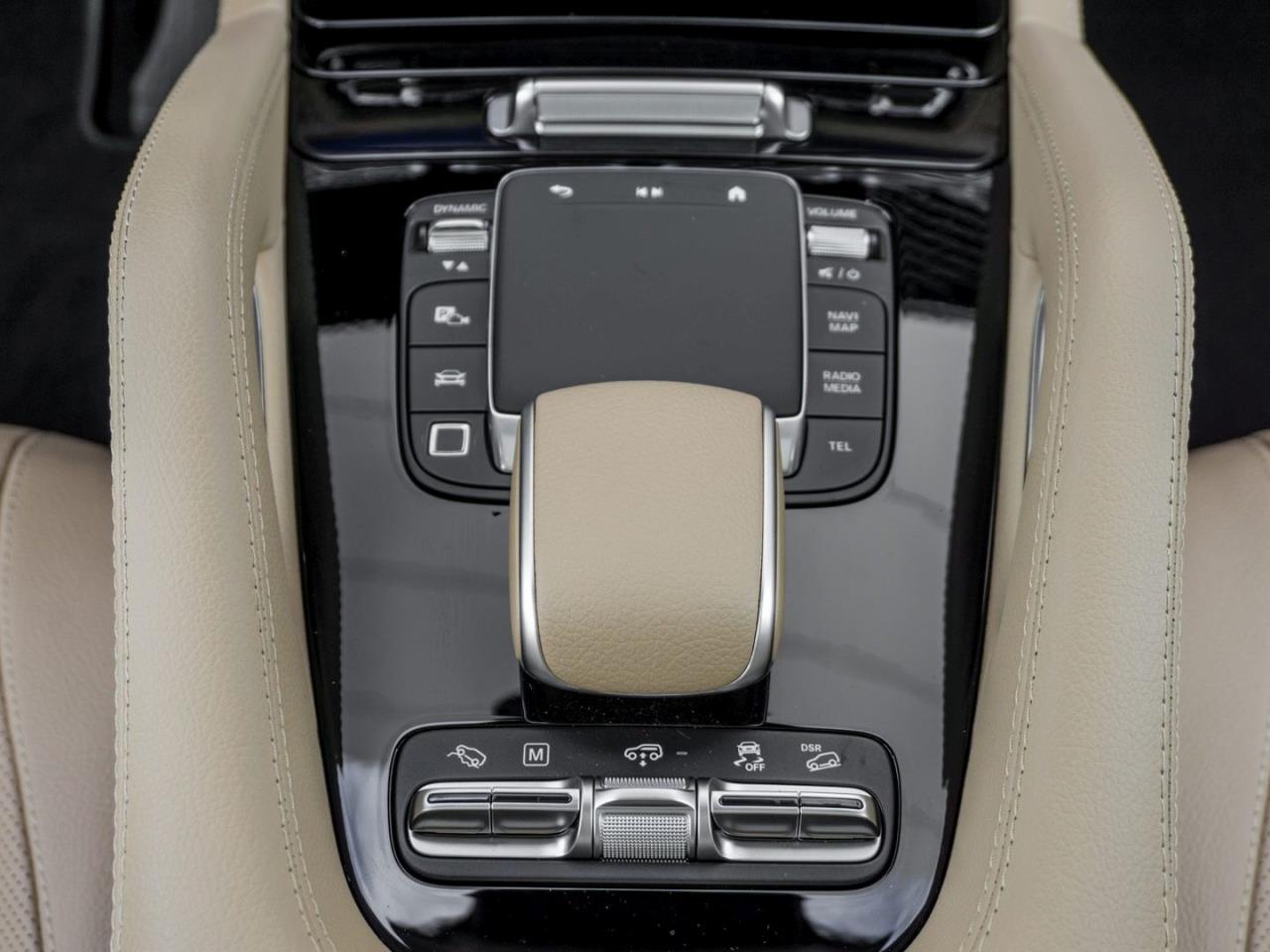 Mercedes-Benz GLE 580 4M AMG Distronic Panorama 360° AHK