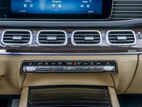 Mercedes-Benz GLE 580 4M AMG Distronic Panorama 360° AHK