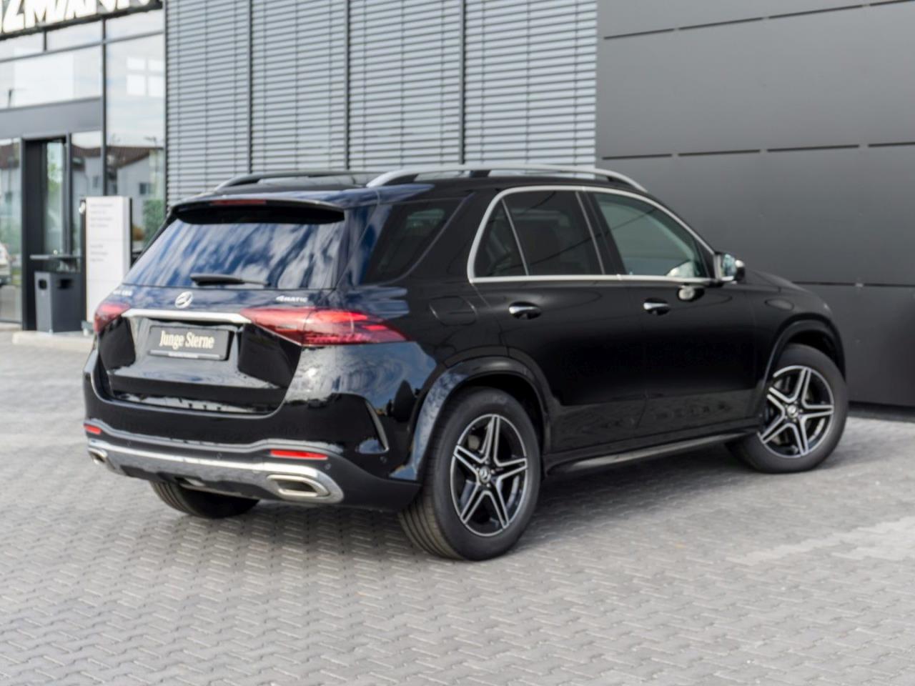 Mercedes-Benz GLE 580 4M AMG Distronic Panorama 360° AHK