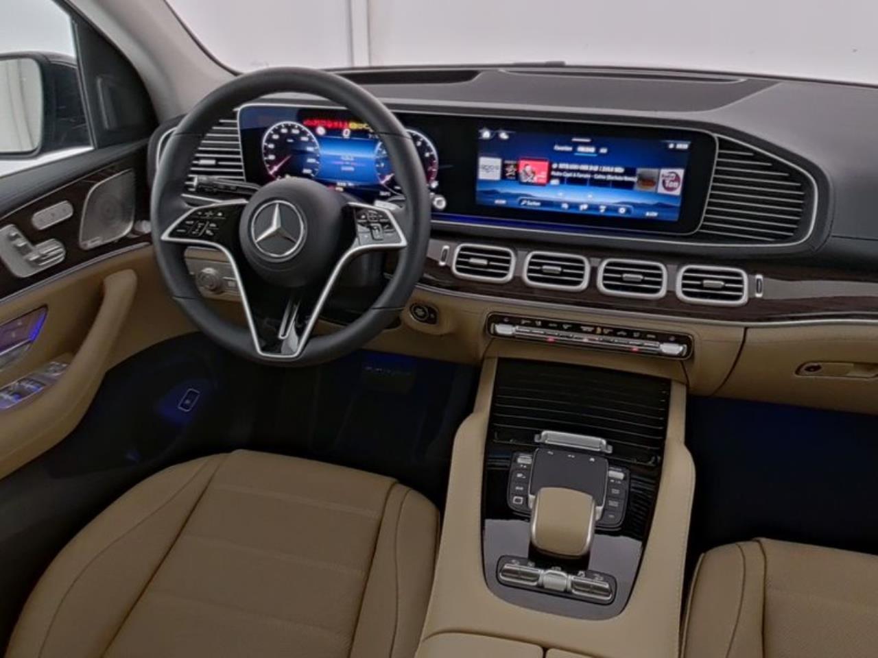 Mercedes-Benz GLE 580 4M AMG Distronic Panorama 360° AHK
