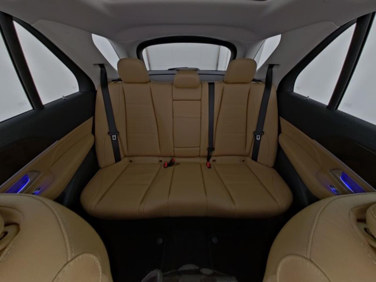 Mercedes-Benz GLE 580 4M AMG Distronic Panorama 360° AHK