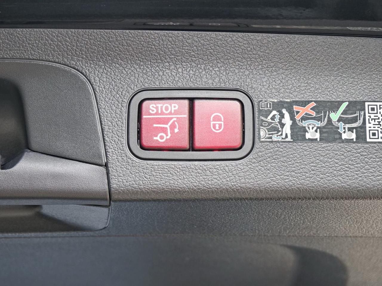 Mercedes-Benz GLS 450 d 4M Distronic Panorama 360° HUD AHK