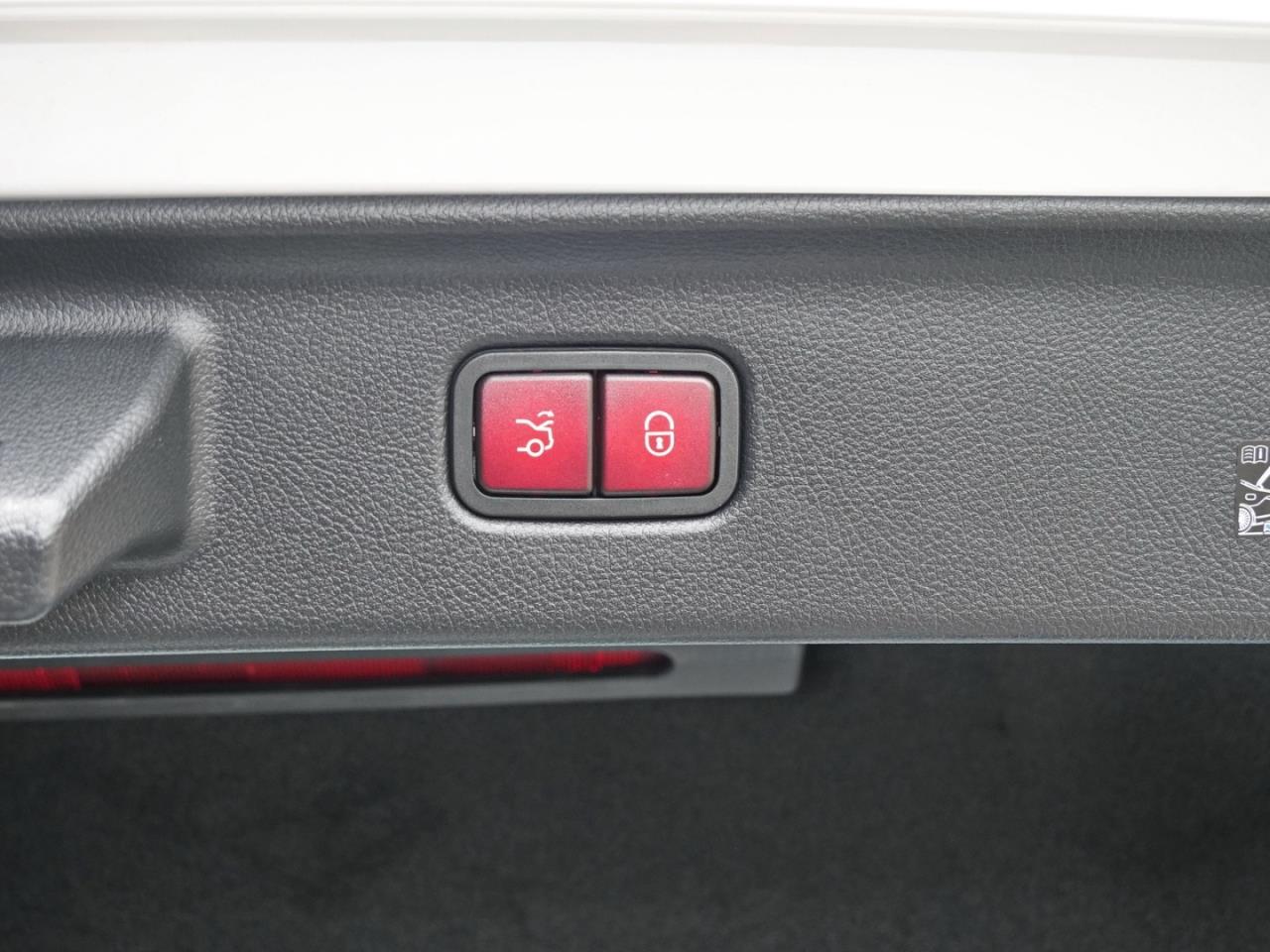 Mercedes-Benz S 450 e lang AMG Night Panorama Distronic HUD