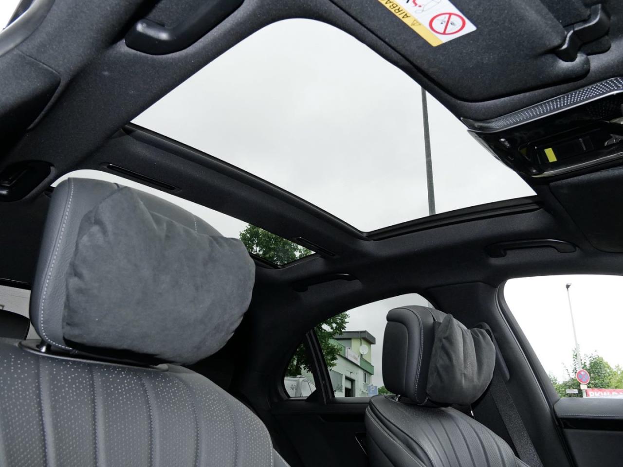 Mercedes-Benz S 580 e 4M Limousine AMG Panorama Distronic 360?