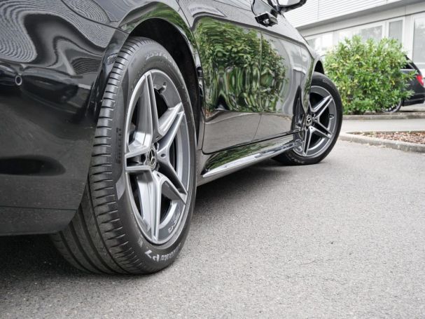Mercedes-Benz S 580 e 4M Limousine AMG Panorama Distronic 360?
