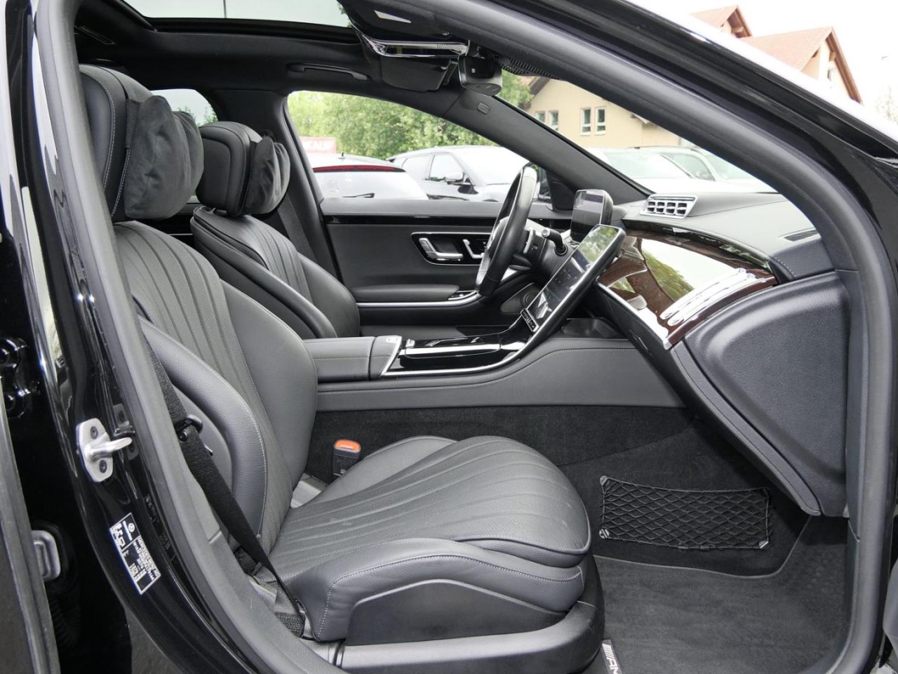 Mercedes-Benz S 580 e 4M Limousine AMG Panorama Distronic 360?