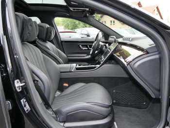 Mercedes-Benz S 580 e 4M Limousine AMG Panorama Distronic 360?