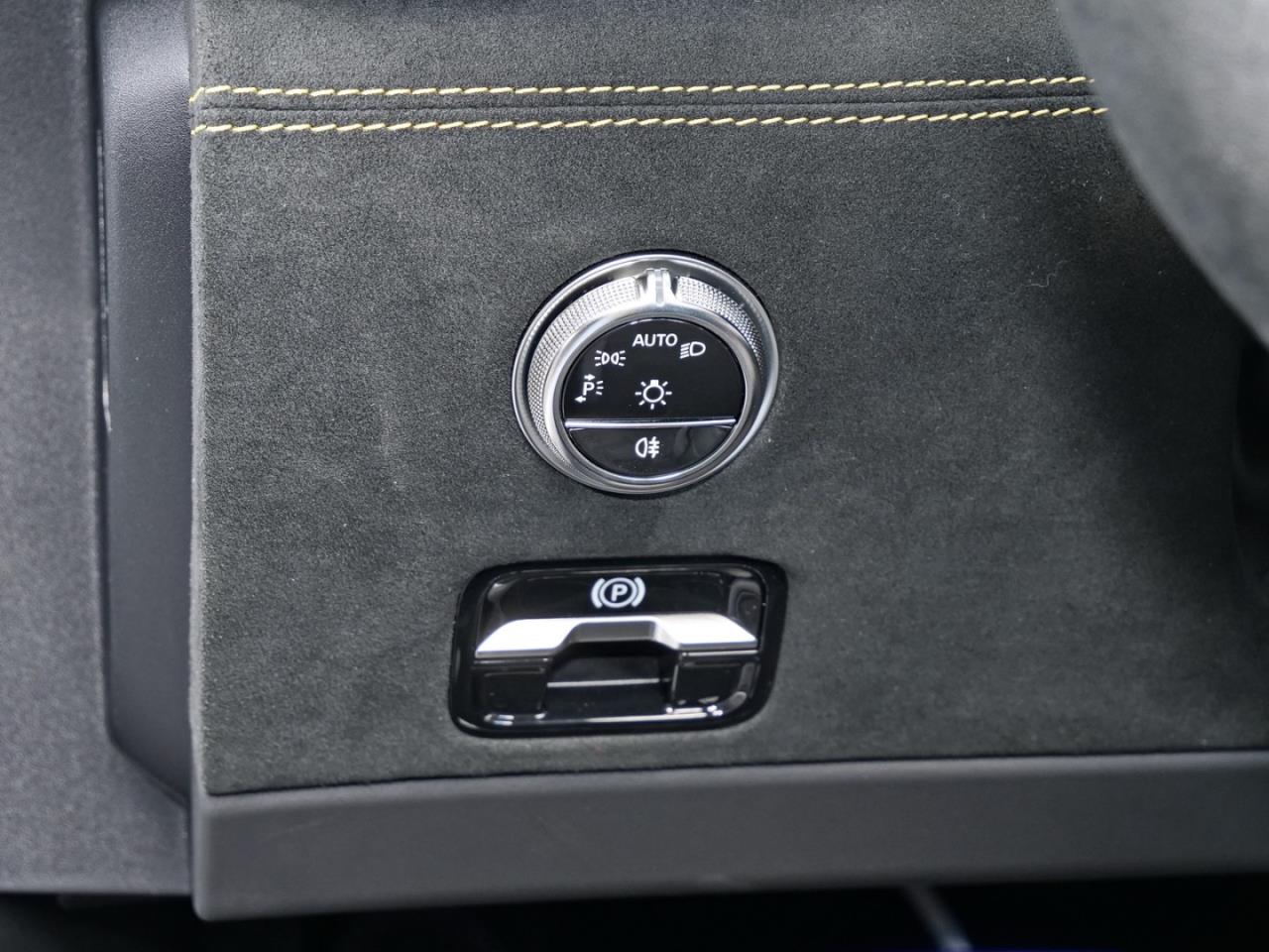 Mercedes-Benz Mercedes-AMG SL 55 4MATIC+ Night Distronic 360?