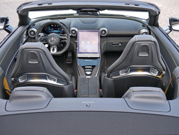 Mercedes-Benz Mercedes-AMG SL 55 4MATIC+ Night Distronic 360?