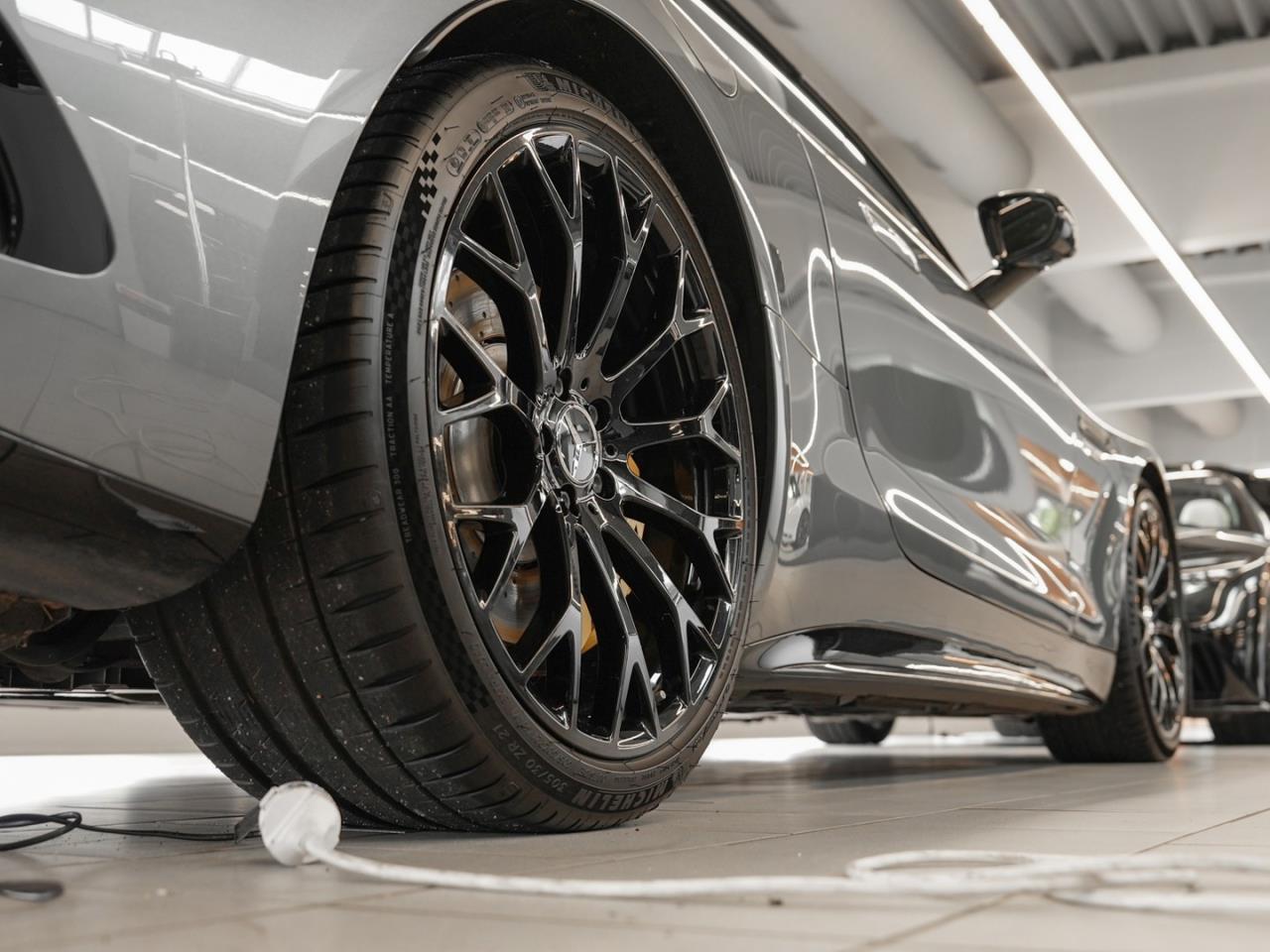 Mercedes-Benz SL 63 AMG 4M+ Night Distronic+ Sitzklima 360°