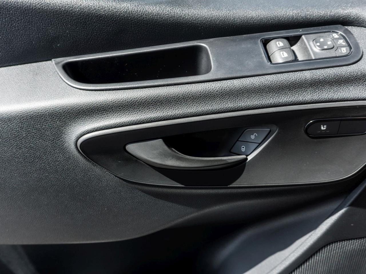 Mercedes-Benz Sprinter 317 CDI Kasten PRO Hochdach Standard