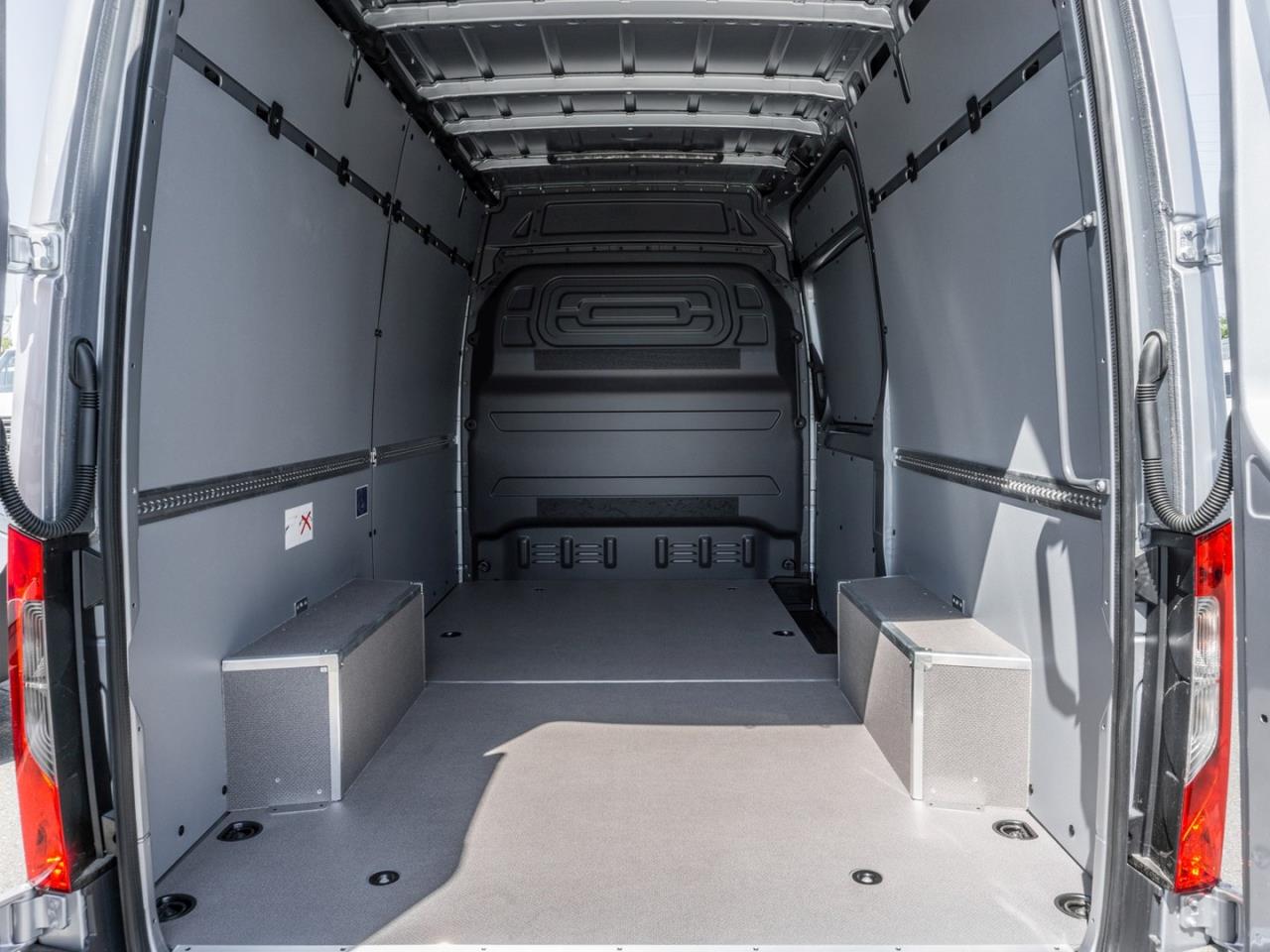 Mercedes-Benz Sprinter 317 CDI Kasten PRO Hochdach Standard