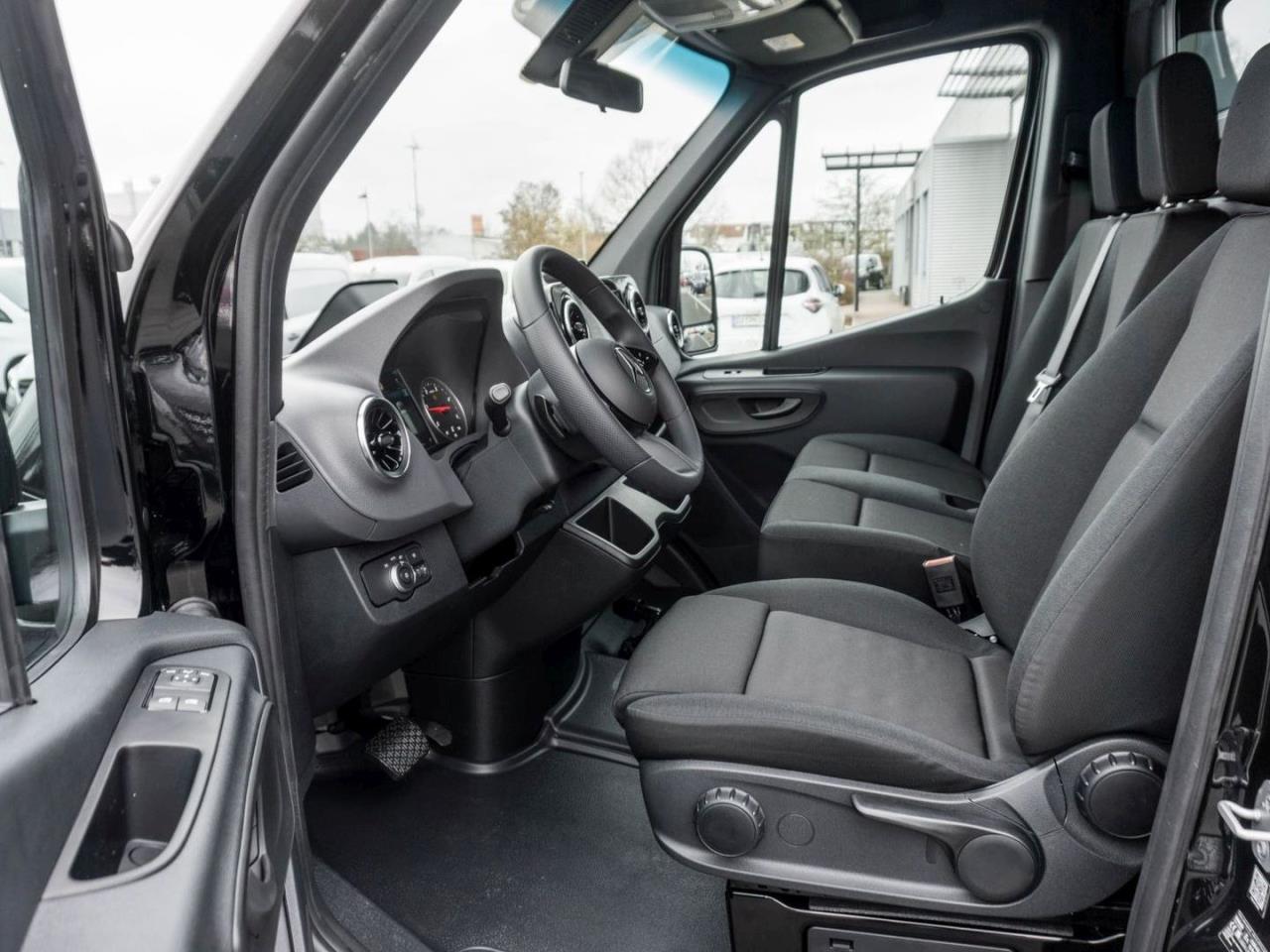 Mercedes-Benz Sprinter 317 CDI Kasten PRO Hochdach Standard AHK