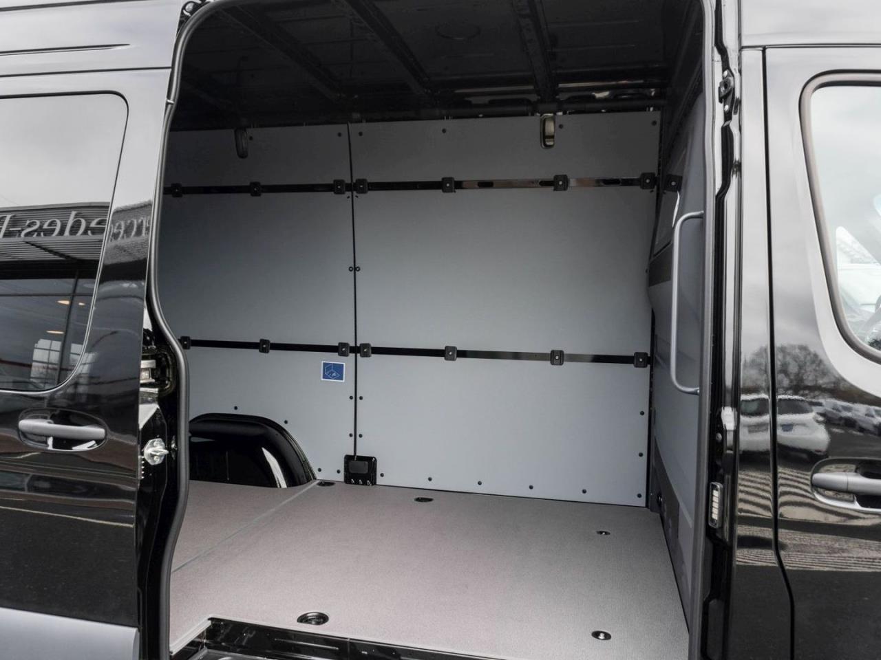 Mercedes-Benz Sprinter 317 CDI Kasten PRO Hochdach Standard AHK