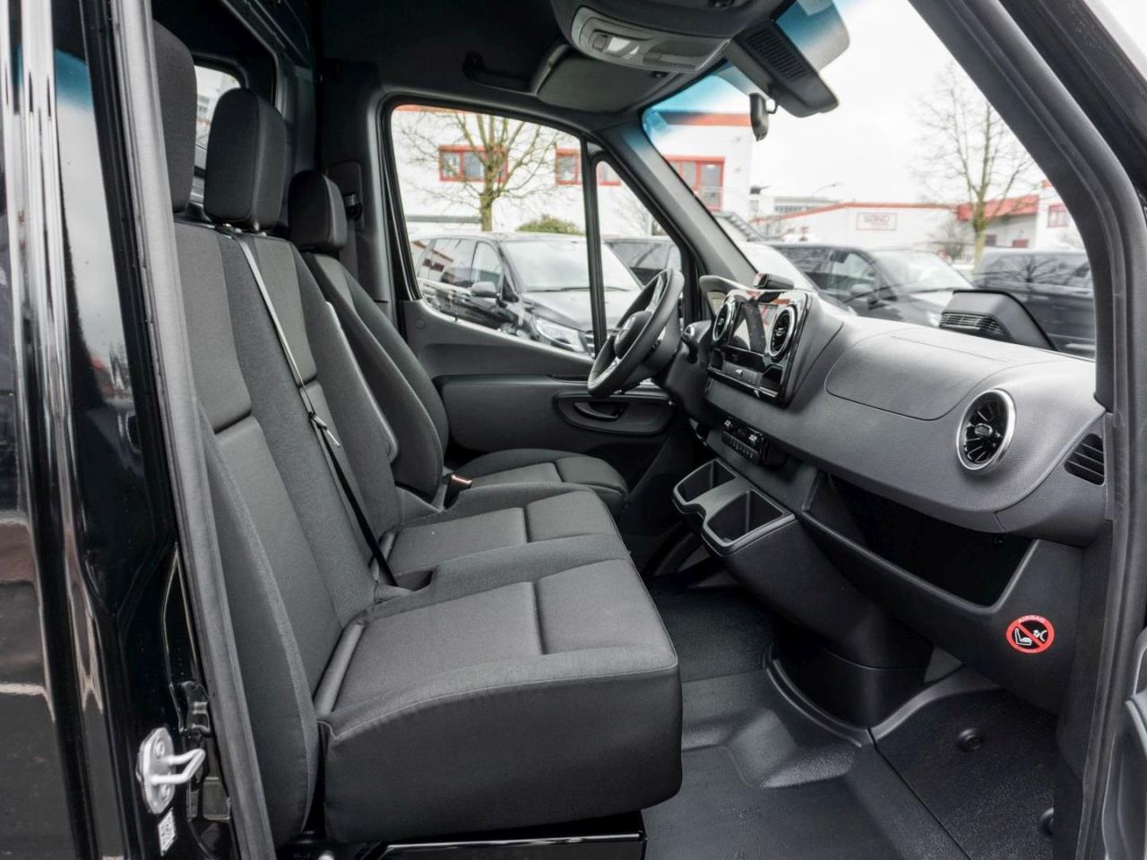 Mercedes-Benz Sprinter 317 CDI Kasten PRO Hochdach Standard AHK
