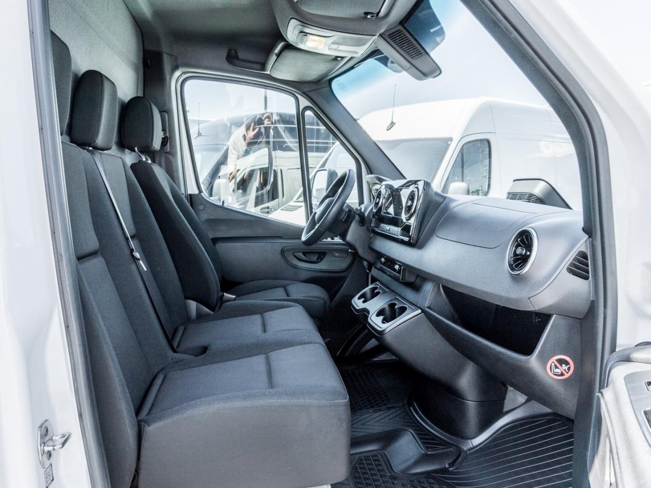 Mercedes-Benz Sprinter 317 CDI Koffer PRO Lang Navi Totwinkel