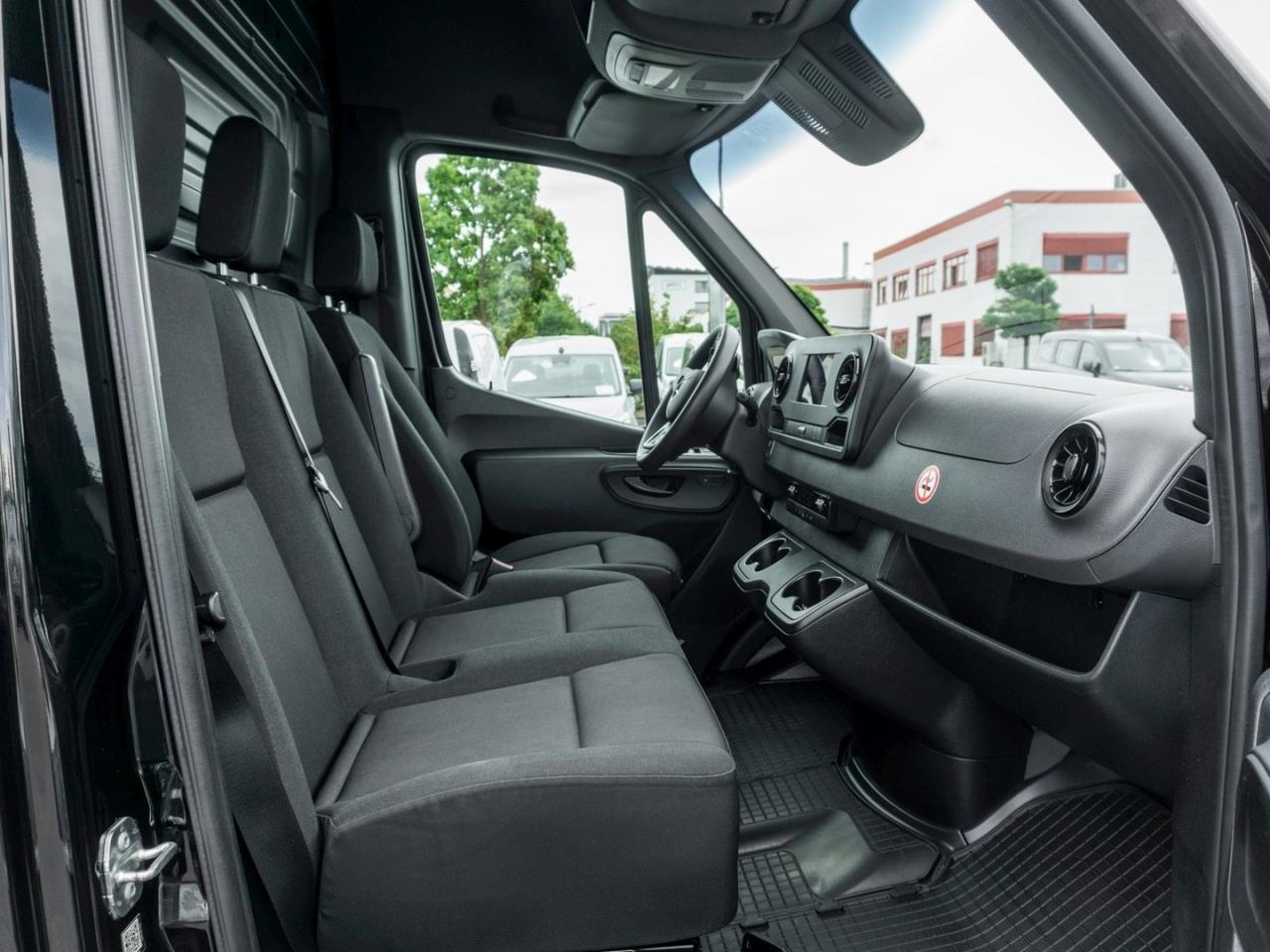 Mercedes-Benz Sprinter 319 CDI Kasten Hoch MBUX Navi Kamera